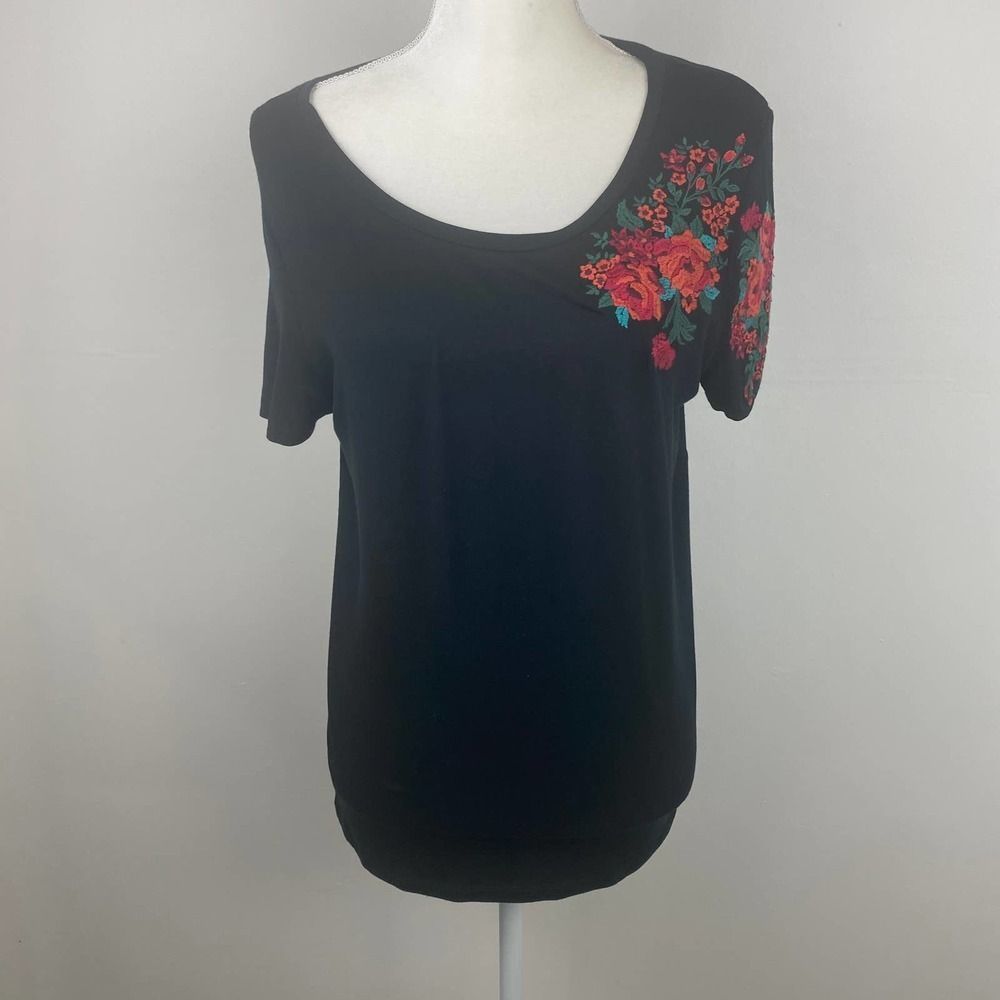 GNW blouse size Large, color black